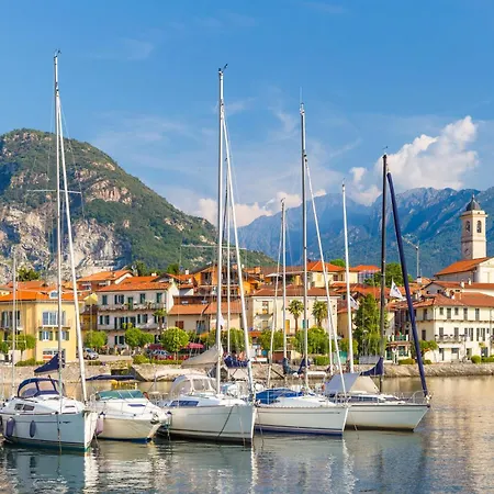 Casa Adelina, Center Apartment With Private Garden - Happy Rentals Stresa
