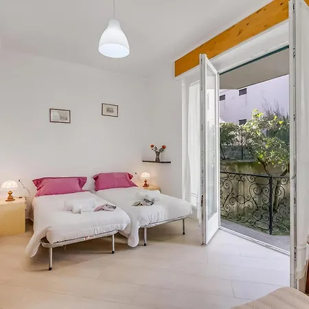 Appartement Casa Adelina, Center With Private Garden - Happy