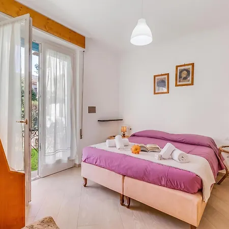 Appartement Casa Adelina, Center With Private Garden - Happy *